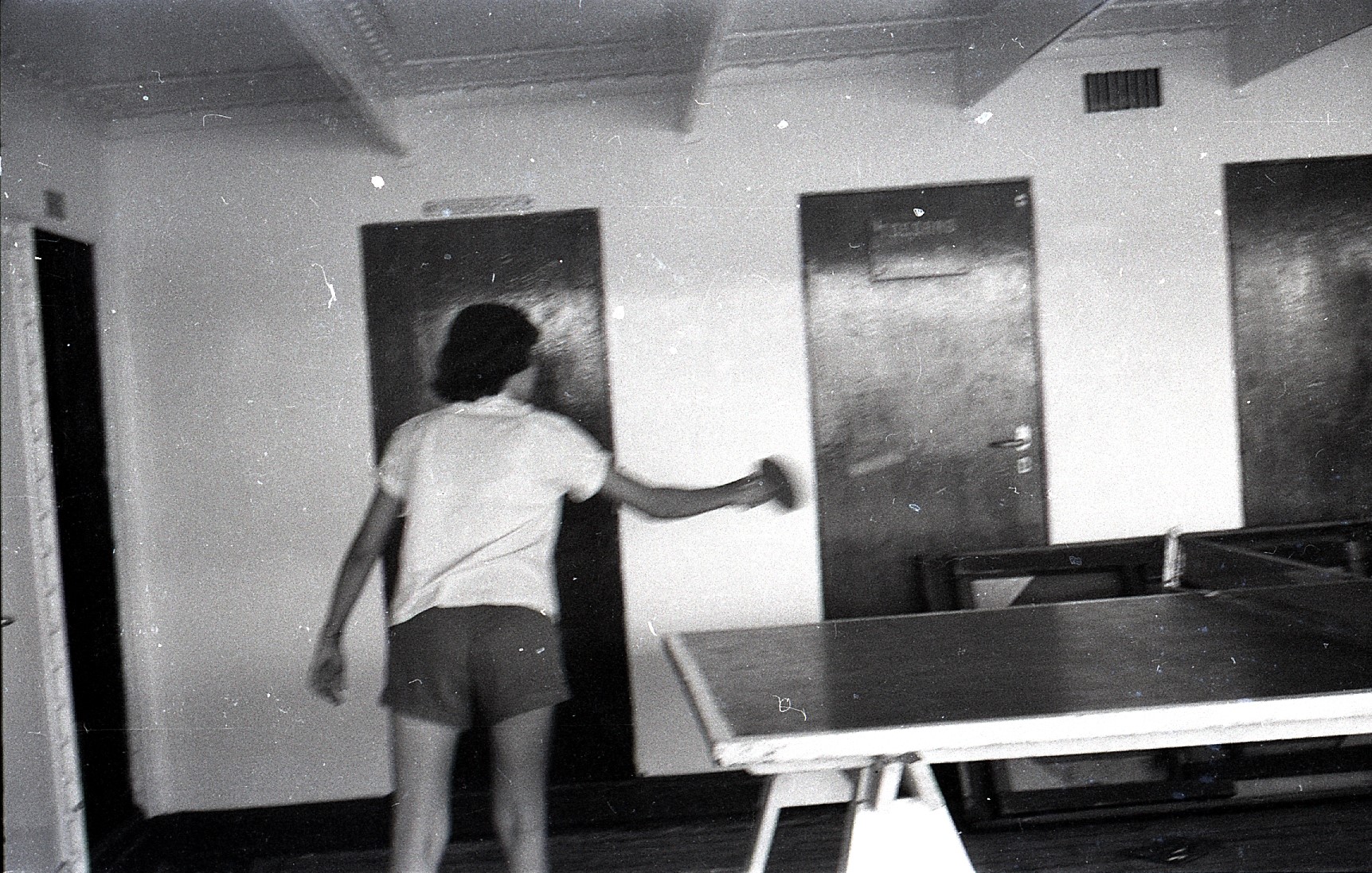 Ellen Pelger aan boord tafeltennis